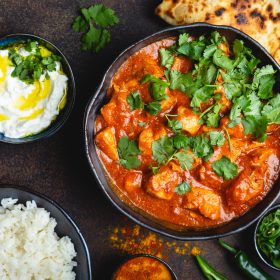 Chicken tikka masala-naan cafe