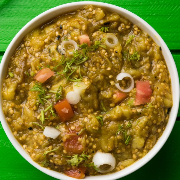 Baigan Bharta-naan Cafe